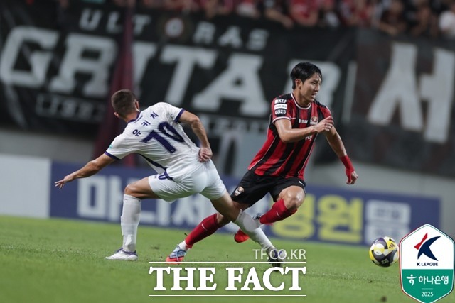개막 5연승에 도전하는 FC서울과 반전을 노리는 FC안양이 5일 안양종합운동장에서 '하나은행 K리그1 2026' 6라운드에서 격돌, 이목을 집중시키고 있다./K리그