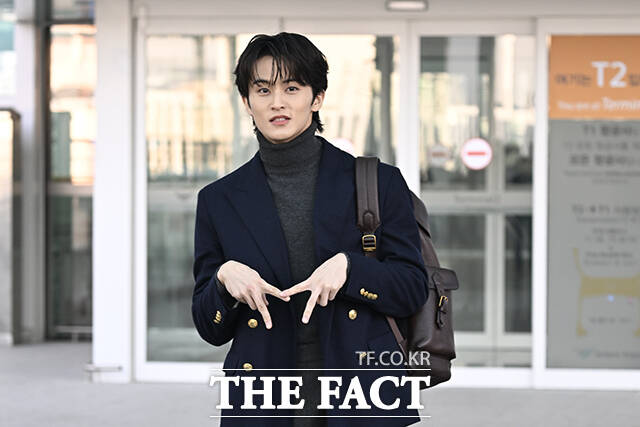 그룹 NCT 멤버 마크가 소속사 SM엔터테인먼트와 팀을 떠나며 팬들에게 인사를 건넸다. /송호영 기자