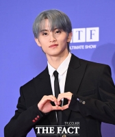  NCT 마크, SM 떠난다…팀에서도 탈퇴