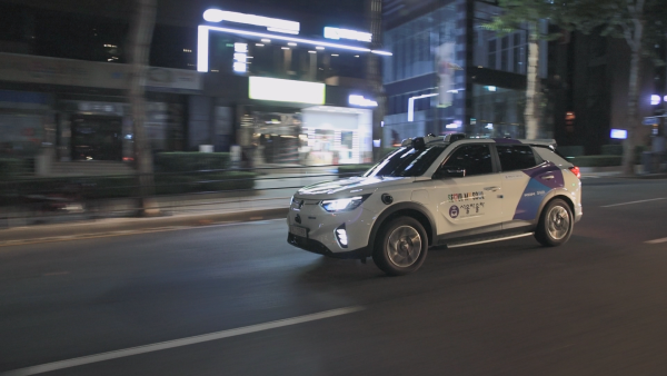KGM이 강남구 일대에서 SWM이 운영 중인 구역형 자율주행 로보택시. /KGM