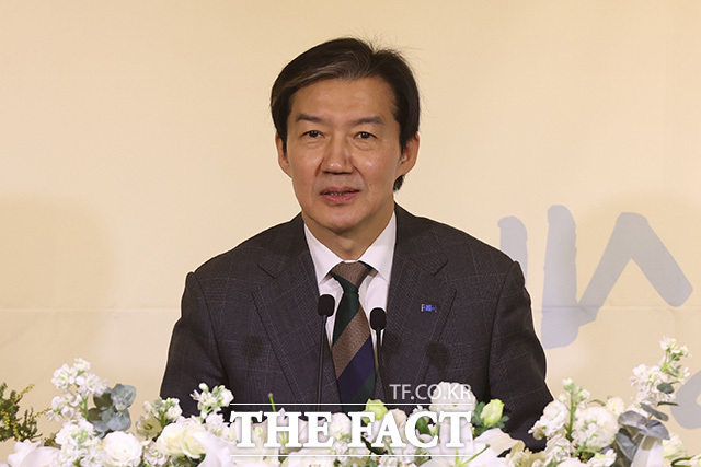 조국 조국혁신당 대표가 6·3 지방선거 및 국회의원 재보궐선거 출마지 발표가 임박하면서 조 대표의 선택에 정치권의 관심이 쏠리고 있다. 사진은 조 대표가 지난달 10일 서울 영등포구 한국노동조합총연맹(한국노총)빌딩에서 열린 '한국노총 창립 제80주년 기념식 및 후원의 날' 행사에 참석해 축사를 하는 모습. /송호영 기자