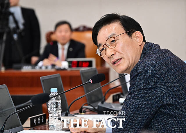 질의하는 서일준 국민의힘 의원.