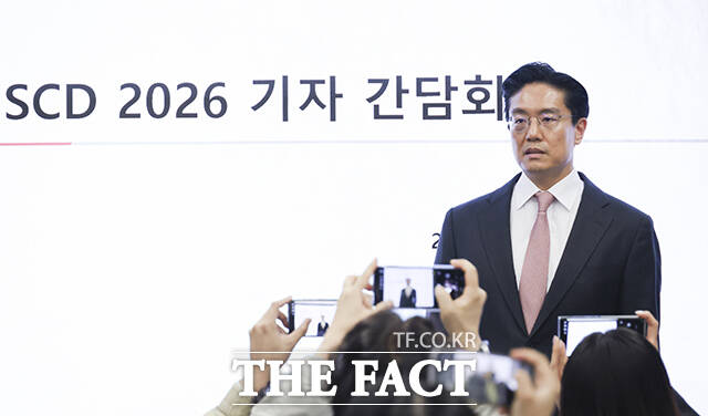 전인석 삼천당제약 대표가 6일 오후 서울 서초구 삼천당제약 본사에서 기자간담회를 열고 인사말을 하고 있다. /박헌우 기자