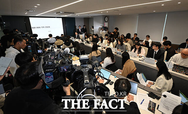 전인석 삼천당제약 대표가 6일 오후 서울 서초구 삼천당제약 본사에서 기자간담회를 열고 인사말을 하고 있다. /박헌우 기자