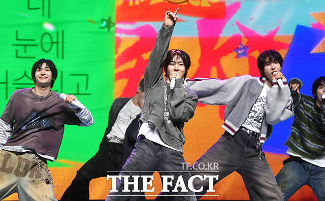 킥플립은 6일 오후 6시 새 앨범 'My First Kick'을 발표한다. 'My First Kick'에는 '눈에 거슬리고 싶어'를 포함해 총 7곡이 수록됐다./박상민 기자