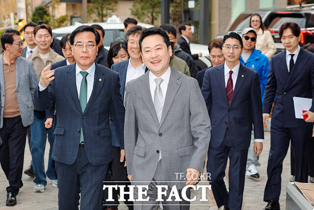 국민의힘이 '천원주택', '반값전세' 등 지방선거를 앞두고 부동산 정책을 전면에 내세우고 있지만, 뒤늦은 정책 드라이브가 정부·여당이 주도하는 흐름에 밀리며 주목도를 확보하지 못하고 있다는 지적도 나온다. /배정한 기자