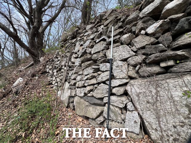 경기도 기념물로 지정된 석성산성 성벽 /용인시