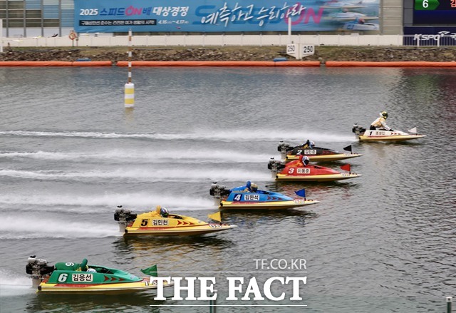 올해 첫 대상경주인 ‘2026 스피드온배 대상 경정’이 오는 16회차(4월 14∼16일)에 미사경정장에서 열린다. 사진은 지난해 스피드온배 대상경정 결승전 경주 모습./국민체육진흥공단