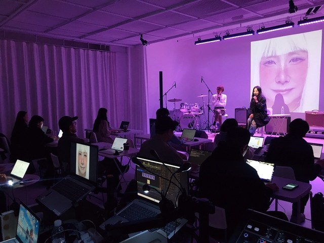 한영애는 목표로 무대 위에서 원 없이 노래하는 것을 꼽았다./나무뮤직