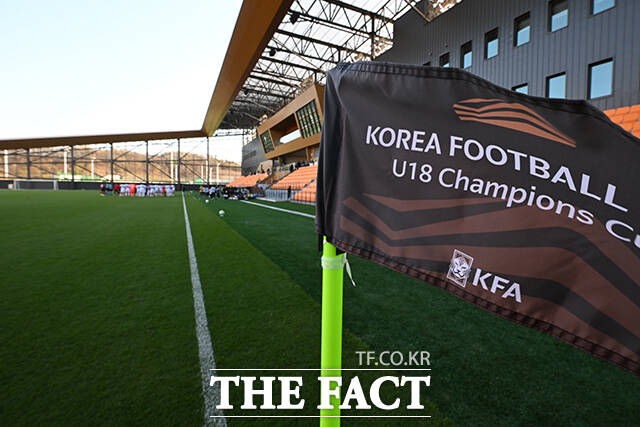개관 기념 경기 열리는 KFA 스타디움 경기장.