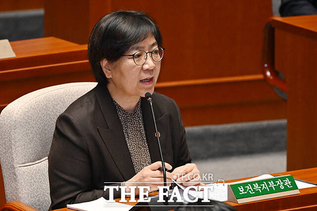 김민석 국무총리가 7일 오후 서울 여의도 국회에서 열린 예산결산특별위원회 전체회의에서 의원의 질의에 답변하고 있다. /국회=서예원 기자