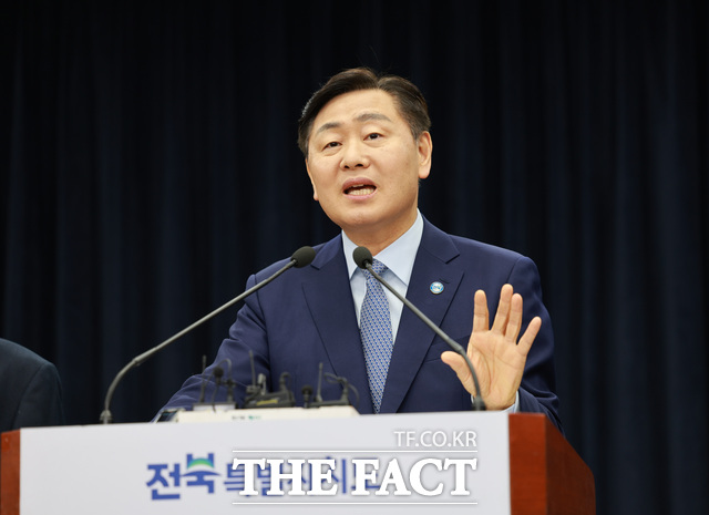 김관영 전북특별자치도지사가 당의 제명 처분 효력을 정지해달라며 낸 가처분 신청 심문에서 