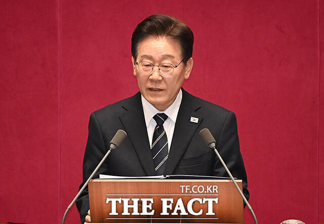 6·3 지방선거는 정부 출범 이후 이재명 대통령과 여당에 대한 첫 평가 성격이 강하다. 사진은 이재명 대통령이 지난 2일 국회 본회의장에서 중동 사태 대응 등을 위한 추가경정예산안에 대한 시정연설을 하는 모습. /배정한 기자