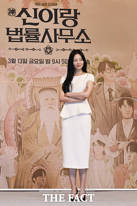 배우 이솜이 SBS 금토드라마 '신이랑 법률사무소'에서 섬세한 내면 연기를 보여줘 호평을 받고 있다. /송호영 기자