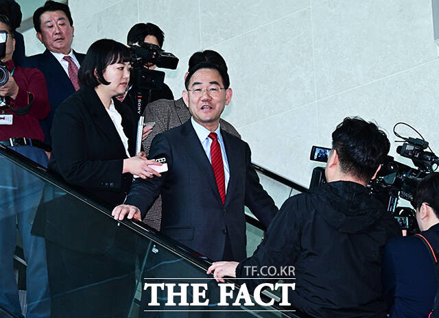 주호영 국회부의장이 8일 오전 서울 여의도 국회 소통관에서 열린 기자회견에 참석해 발언을 하고 있다. /국회=배정한 기자