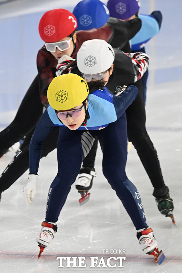 선두 유지하는 최민정.