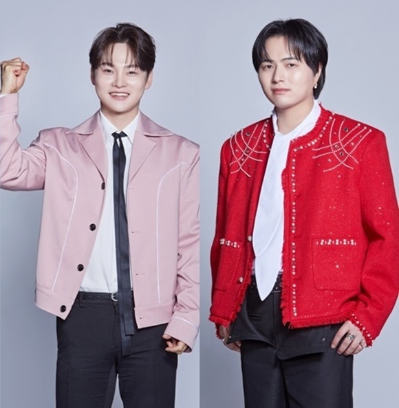 '2025 한일가왕전'에 출연했던 가수 박서진(왼쪽)과 유다이가 특별 심사위원으로 MBN 예능프로그램 '2026 한일가왕전'에 힘을 보탠다. /크레아 스튜디오