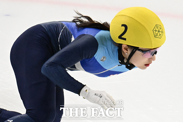 쇼트트랙 최민정이 8일 오후 서울 양천구 목동실내빙상장에서 열린 '2026-2027 쇼트트랙 국가대표 1차 선발대회' 여자 500m 결승에서 역주하고 있다. /김성렬 기자
