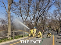  봄철 대형 산불 막는다…신형 소화장비 'Y카플링' 주목