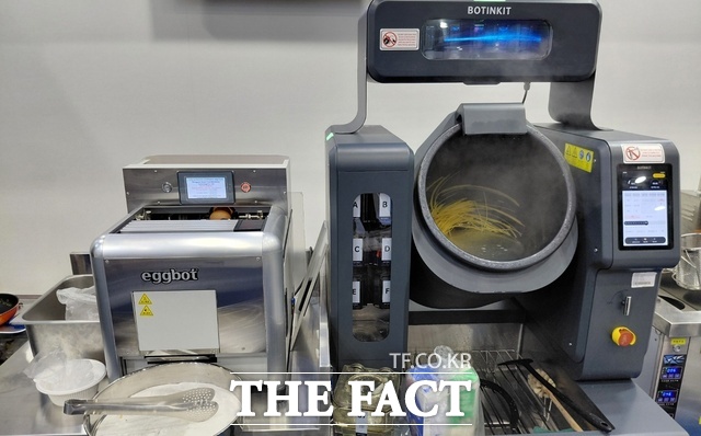 9일 서울 양재동 aT센터에서 열린 '2026 웰스토리 푸드페스타'에서는 삼성웰스토리가 준비한 외식과 급식에서의 F&B 산업 미래가 구현됐다. /손원태 기자