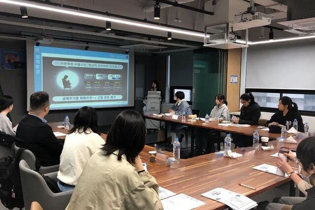 서울시복지재단 고립예방센터는 지난 9일 2026년 고립은둔 청년 시민홍보단 '똑똑이' 발대식을 개최했다고 10일 밝혔다. 사진은 발대식 모습. /서울시