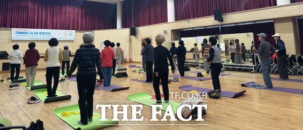 대전보건대학교 평생교육원이 지난 3월 20일부터 4월 3일까지 대전유등노인복지관에서 '생활건강교육 프로그램'을 운영했다. /대전보건대