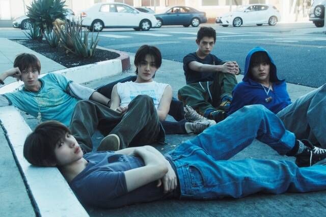 코르티스의 새 앨범 'GREENGREEN'의 선주문 수량이 196만 장을 넘어섰다. 발매까지 3주가량 남은 만큼 200만 장 돌파는 무난해 보인다. /빅히트 뮤직