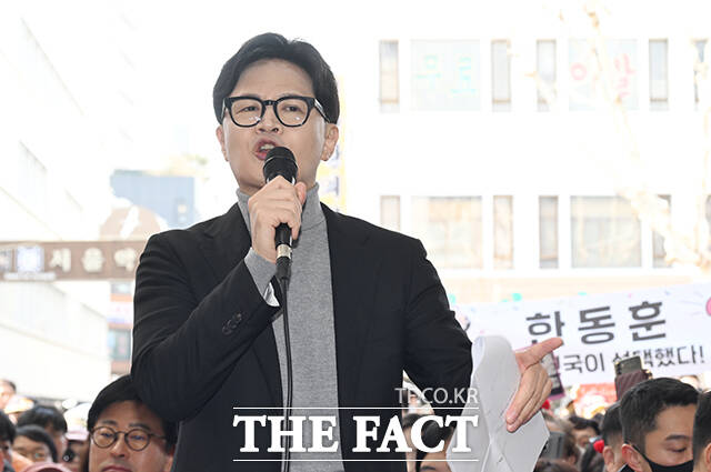 장동혁 국민의힘 대표가 오는 14일 미국을 방문하는 것을 두고 한동훈 전 국민의힘 대표가