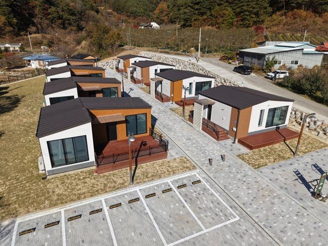 정주 여건 개선 사업을 통해 조성된 춘양면 서벽 1지구 임대주택 전경. /봉화군