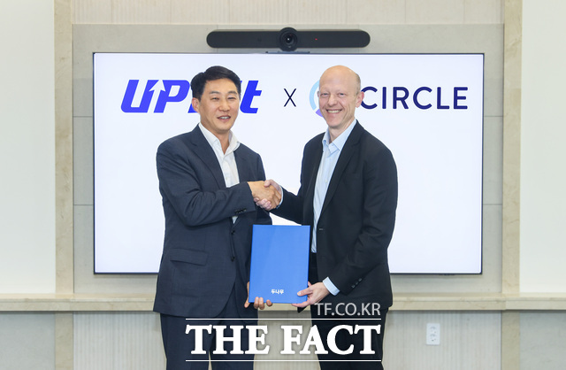 두나무가 써클(Circle)과 손잡고 국내 디지털자산 생태계 구축에 나선다. /두나무