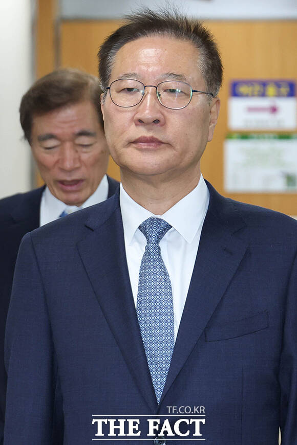 박성재 전 법무부 장관이 13일 오전 서울 서초구 서울중앙지방법원에서 열린 내란중요임무종사 혐의 관련 공판에 출석하고 있다. /박헌우 기자