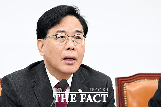 '당대표 없는 최고위' 모두발언하는 송언석 국민의힘 원내대표(왼쪽 두 번째).