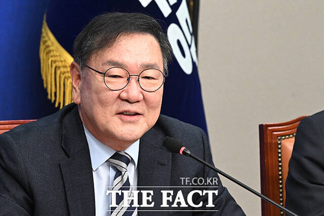 더불어민주당 ‘착!붙 공약 프로젝트’ 단장을 맡은 김태년 의원.