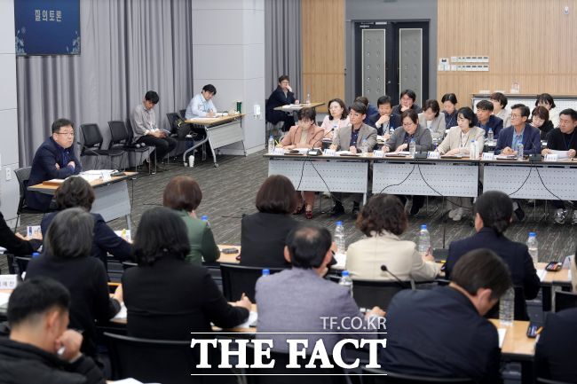 14일 시청 중회의실에서 김현수 제1부시장 주재로 열린 수원방문의 해 추진상황 보고회 /수원시