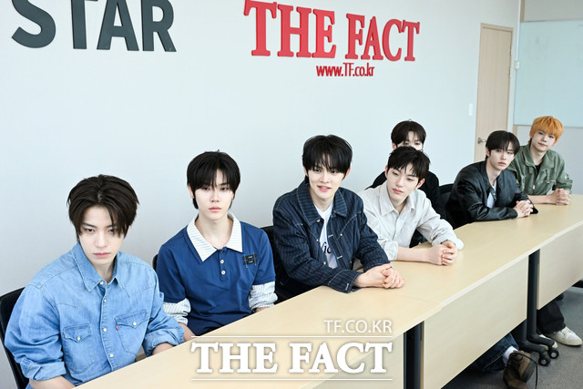 클로즈유어아이즈의 신곡 'POSE'는 브라질리언 바일레 펑크와 올드스쿨 힙합이 결합된 독특한 사운드가 특징이다. 클로즈유어아이즈는 'POSE'로 또 새로운 매력을 보여주겠다는 각오다./서예원 기자