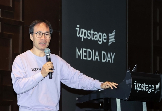 업스테이지가 1조원 이상의 기업가치를 인정받으며 유니콘 기업에 등극했다. 사진은 김성훈 업스테이지 대표. /업스테이지