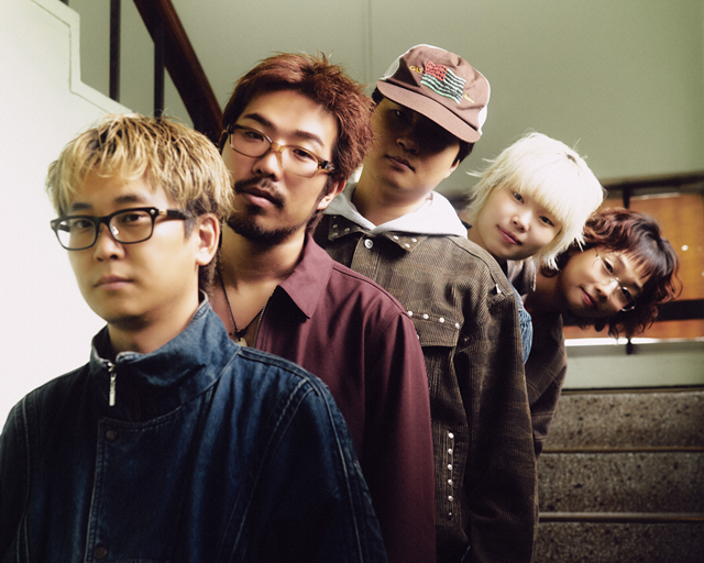 밴드 지소쿠리클럽은 '헬로루키'가 중단되기 전 마지막으로 열린 2022년 '올해의 헬로루키'에서 대상을 수상했다. 현재 지소쿠리클럽은 각종 페스티벌에 빠지지 않는 인기 밴드로 자리잡았다./지소쿠리클럽 제공