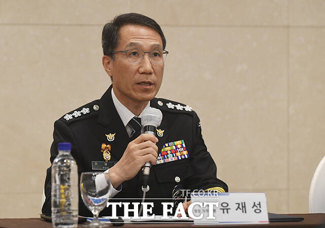 유재성 경찰청장 직무대행은 15일 오후 서울 서대문구 경찰청에서 중동전쟁 관련 경찰청 해외 파견자 화상회의를 열고 긴박한 국제 정세 속에서 우리 국민의 안전을 점검하고, 향후 발생할 수 있는 치안 위협 요소들에 대한 사전 대비책을 수립해야 한다고 밝혔다. /박상민 기자