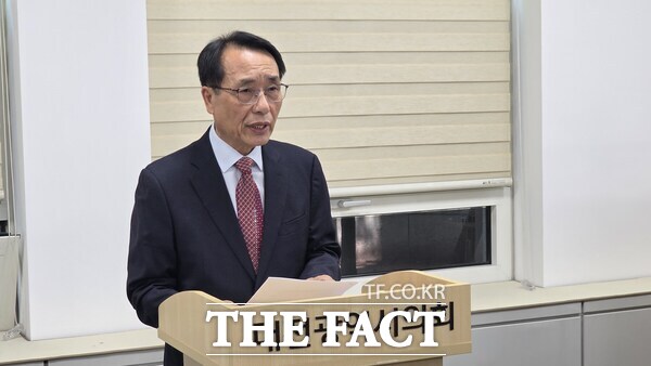한현택 대전시 동구청장 예비후보가 15일 국민의힘 탈당을 선언하고 대전시 동구청장 선거 무소속 출마를 선언했다. /정예준 기자