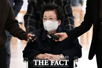  특검, '김건희 금거북이 증거인멸' 이배용 징역 1년 구형