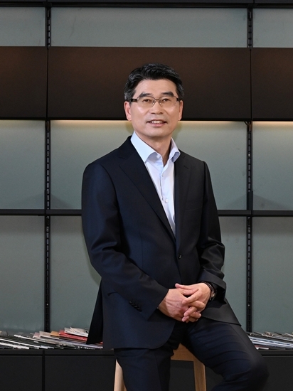 기아 송호성 사장이 장애인 고용 촉진 공로로 정부 표창을 받았다. /기아 제공