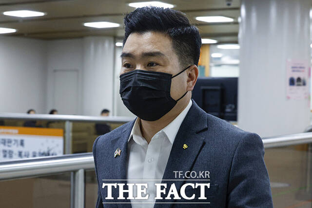 김현태 전 육군 특수전사령부 707특수임무단장이 16일 오전 서울 서초구 서울중앙지방법원에서 열린 내란중요임무종사 혐의 관련 공판에 출석하고 있다. /남윤호 기자