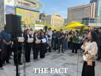  12년 지나도 흐르는 눈물…'노란 리본' 세월호 추모 물결