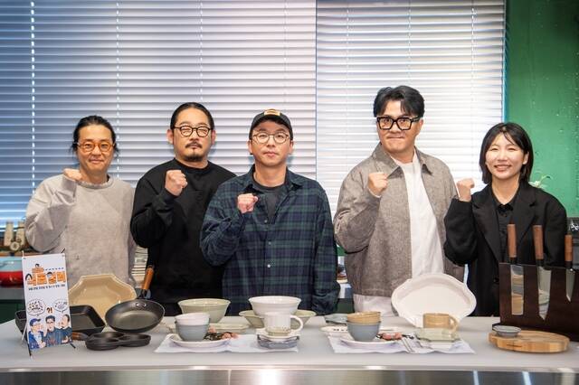 하정석 PD, 김도윤 최강록 셰프, 가수 데프콘, 손정민 PD(왼쪽부터)가 SBS 새 예능프로그램 '최강로드-식포일러'로 뭉친다. /SBS