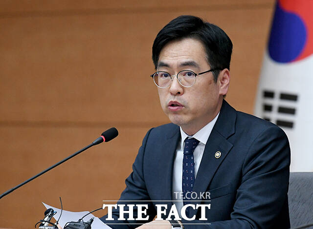 김민재 행정안전부 차관이 인사말을 하고 있다.