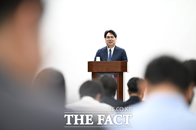 김도승 개인정보보호법학회장이 개회사를 하고 있다.