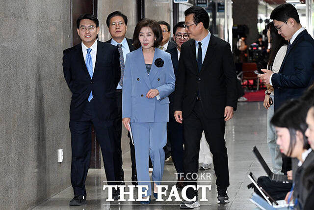 발언하는 김형동 국민의힘 국조특위 야당 간사(가운데).