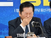  길어지는 최고위원회의에 피곤한 정청래 민주당 대표 [TF사진관]