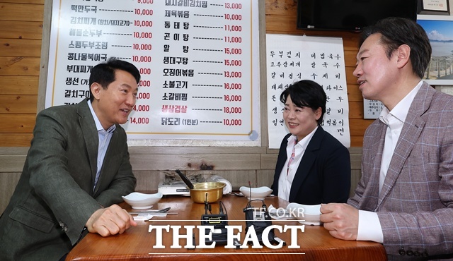 국민의힘 6·3 지방선거를 앞두고 오세훈 서울시장 후보(왼쪽) 선거대책위원회에 박수민 의원과 윤희숙 전 의원이 공동 선대위원장으로 참여한다. /뉴시스