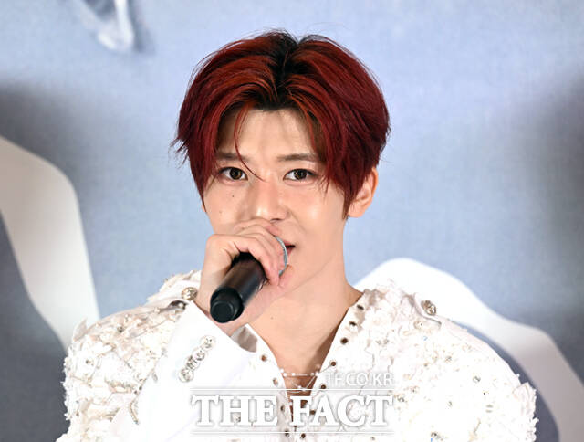 엔시티 위시(NCT WISH) 료, 리쿠, 유우시, 시온, 사쿠야, 재희(왼쪽부터)가 19일 오후 서울 송파구 올림픽공원 KSPO DOME에서 열린 서울 앙코르 공연 및 정규 1집 발매 기념 기자간담회에 참석해 포즈를 취하고 있다. /이새롬 기자